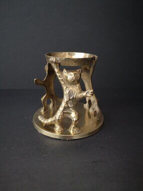 VTG Made in India Brass Candle Holder w/ 3 Cats Holding up a Central Tray